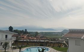 Bilocale In Residence Vista Lago Con Piscina